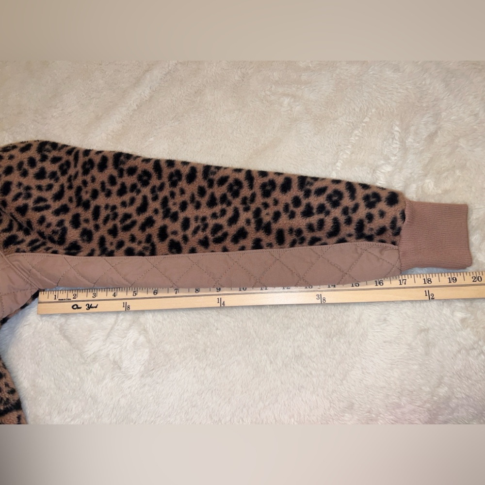 Women’s Abercrombie & Fitch Cheetah Print Sherpa - Picture 4 of 6